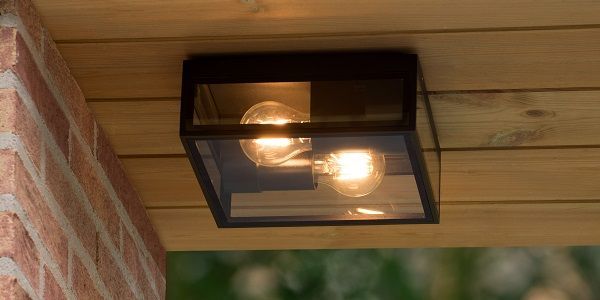 Utenpåliggende taklamper