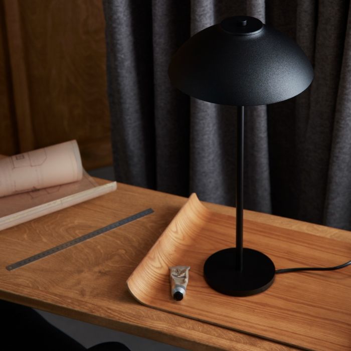 Vali High B4394 bordlampe, høyde 50 cm, Sort struktur