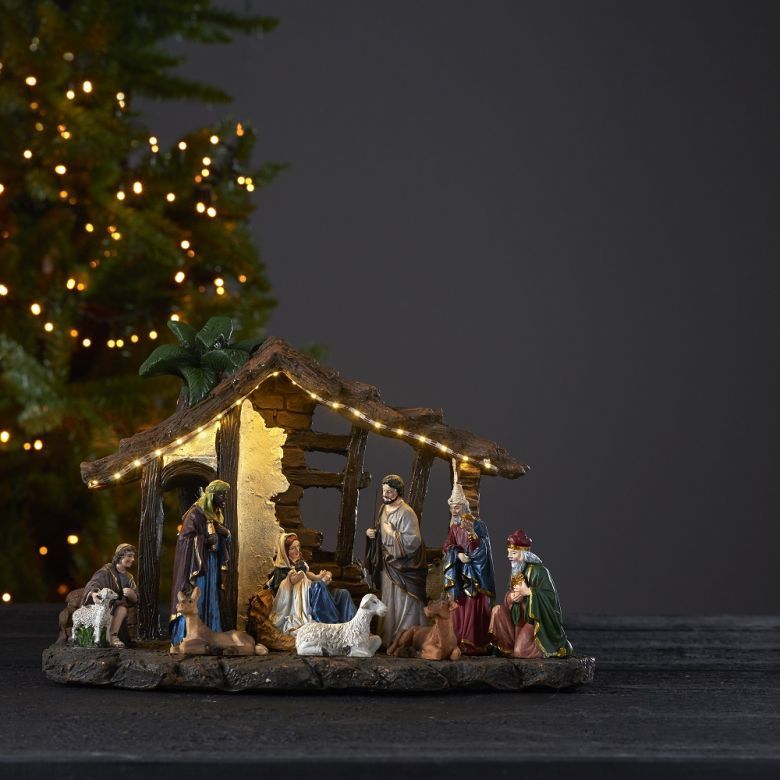 Nativity krybbe, bredde cm, for både batteri og strøm, timer | Lysbutikken.no